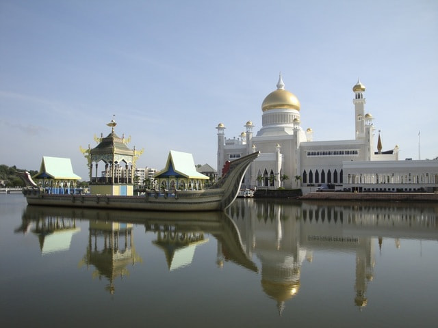 ブルネイ　モスク観光